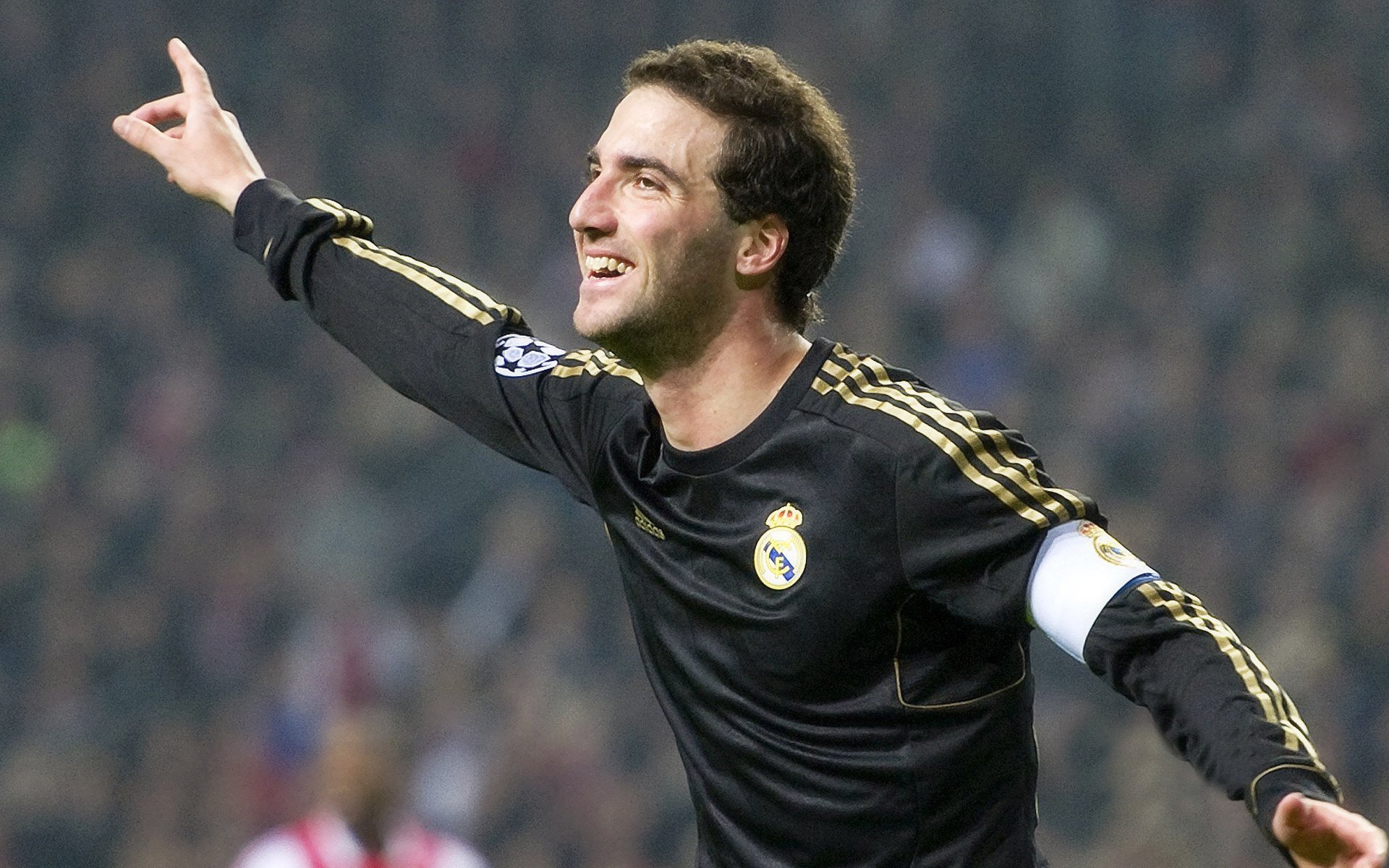 F1大奖赛排位赛结束汉密尔顿再获杆位，f1汉密尔顿最精彩的一场比赛